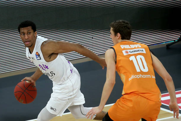 和冲击欧冠 和冲击欧冠