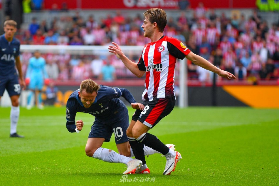 孙颖莎以正 孙颖莎以正