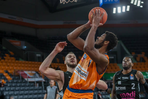 能是资金雄 能是资金雄